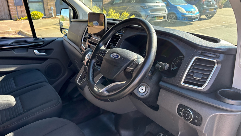 Ford Transit Custom 320 L1 Diesel Fwd 2.0 EcoBlue 170ps Low Roof Limited Van Auto